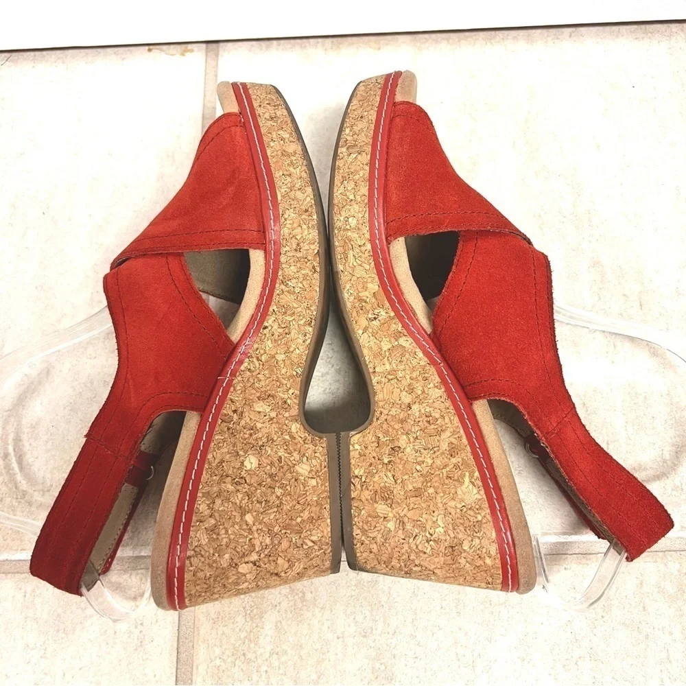 Clarks Womens Giselle Dove Wedge Sandals platform leather suede womens size 9.5M